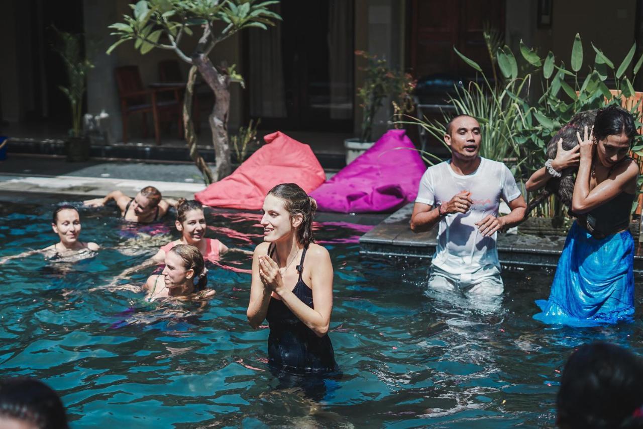 Dedeane Ubud Exterior photo