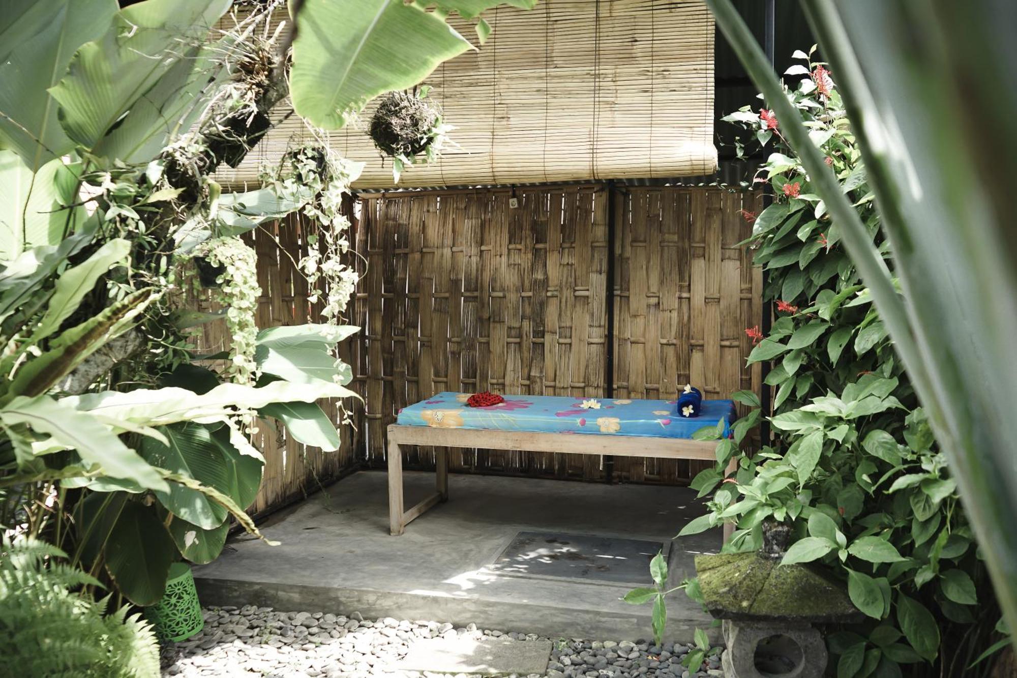 Dedeane Ubud Exterior photo